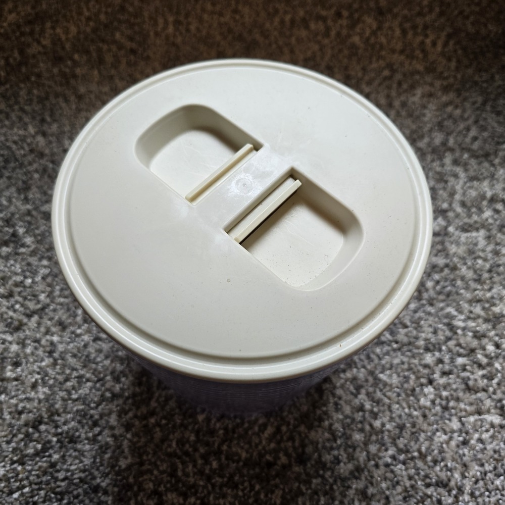 Longaberger Crock  Canister Basket Hard Plastic Protector W/Lid No Wooden Lid‎ - Picture 7 of 11